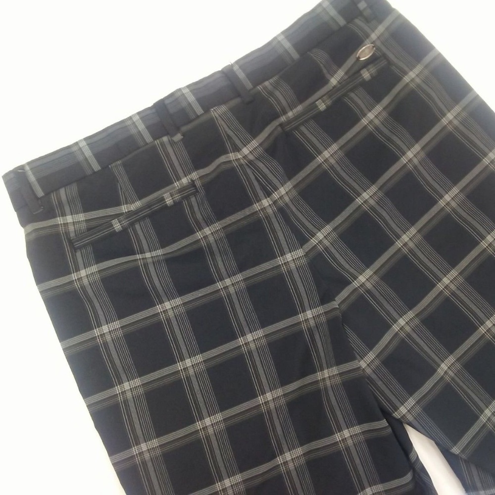 Greg Norman Hybrid Byron Plaid Short Size 34 Black